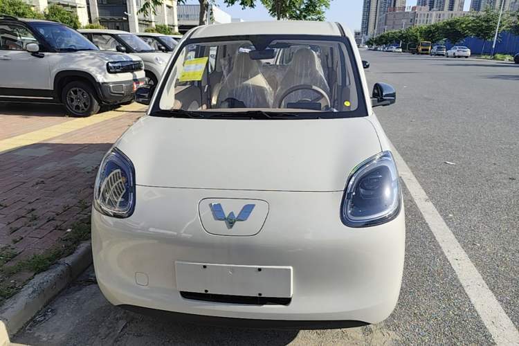 Used Wuling Hongguang MINIEV 2025 Four-Door Version Advanced Edition Front