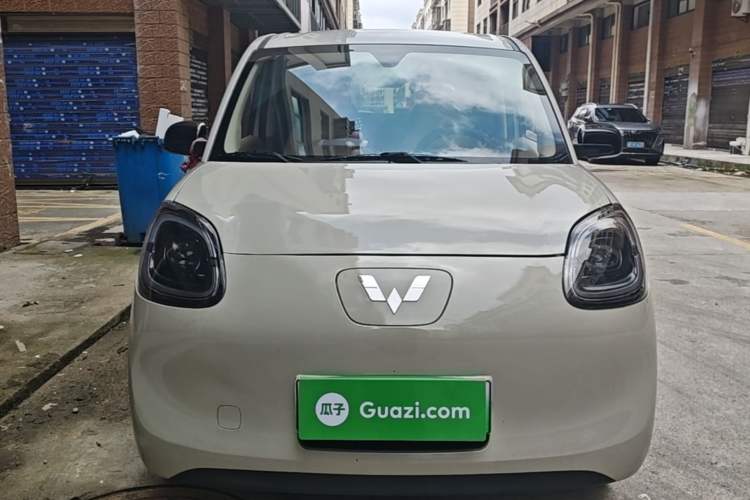 Used Wuling Hongguang MINIEV 2025 Four-Door Version Advanced Edition Front