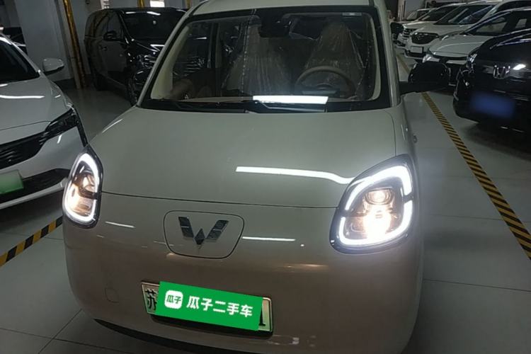 Used Wuling Hongguang MINIEV 2025 Four-Door Version Advanced Edition Front
