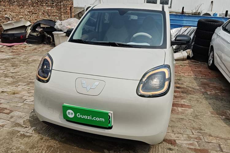 Used Wuling Hongguang MINIEV 2025 Four-Door Version Advanced Edition Front