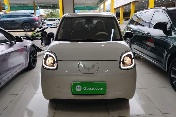 Used Wuling Hongguang MINIEV 2025 Four-Door Version Advanced Edition Front