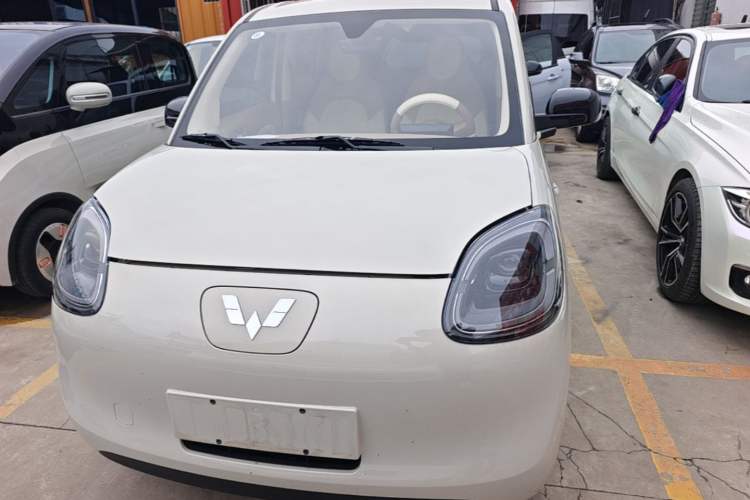 Used Wuling Hongguang MINIEV 2025 Four-Door Version Advanced Edition Front