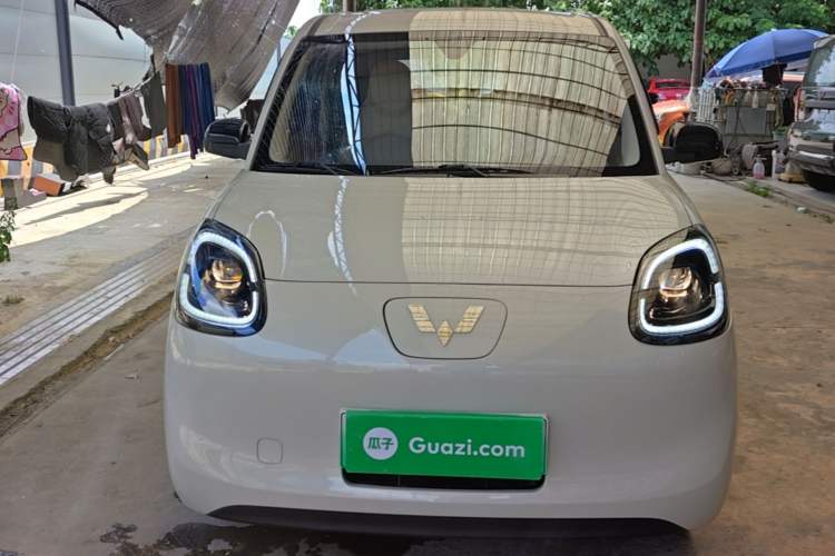 Used Wuling Hongguang MINIEV 2025 Four-Door Version Advanced Edition Front