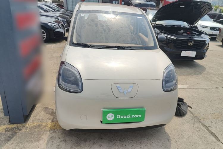 Used Wuling Hongguang MINIEV 2025 Four-Door Version Advanced Edition Front