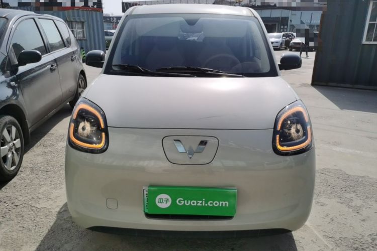 Used Wuling Hongguang MINIEV 2025 Four-Door Version Advanced Edition Front