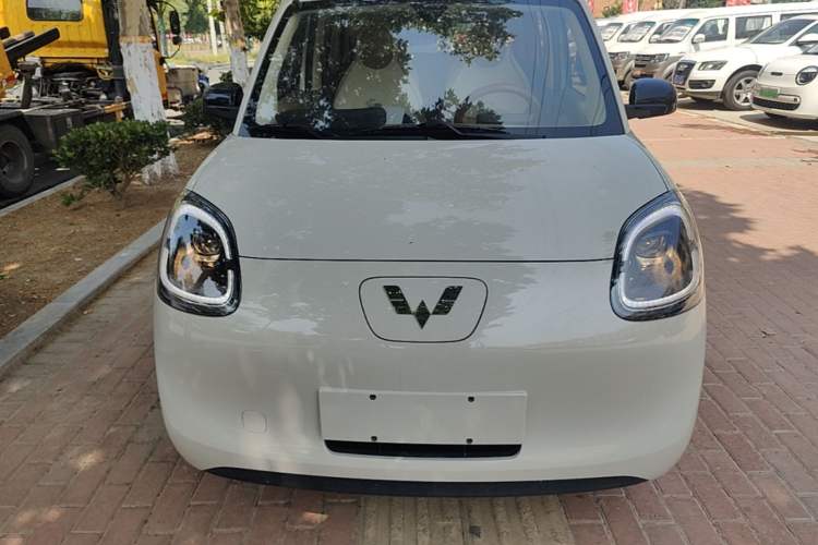 Used Wuling Hongguang MINIEV 2025 Four-Door Version Advanced Edition Front
