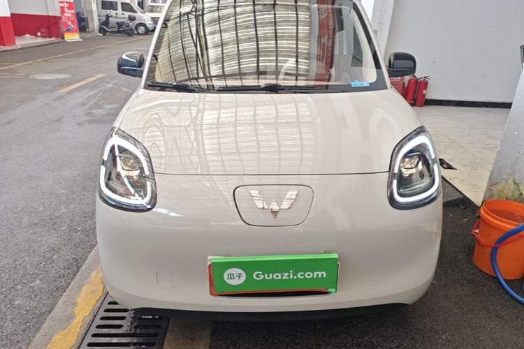 Used Wuling Hongguang MINIEV 2025 Four-Door Version Advanced Edition Front