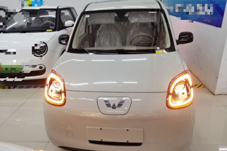 Used Wuling Hongguang MINIEV 2025 Four-Door Version Advanced Edition Front