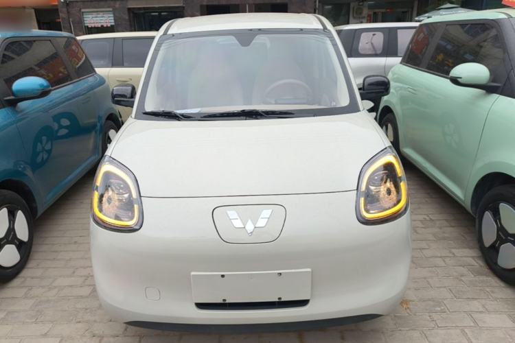 Used Wuling Hongguang MINIEV 2025 Four-Door Version Advanced Edition Front