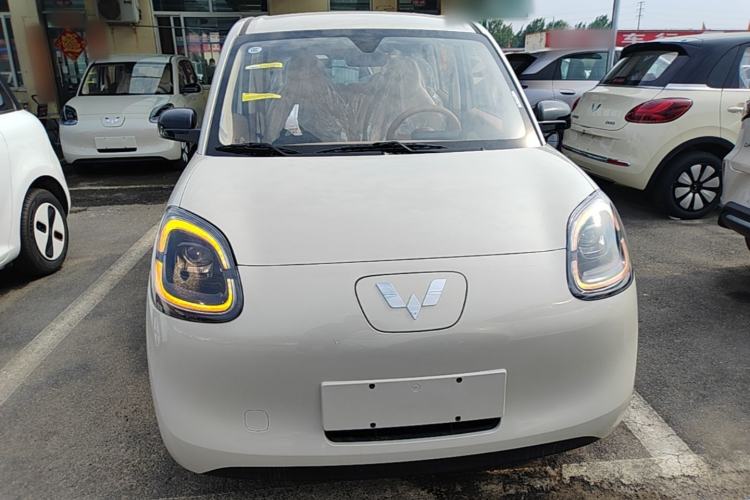 Used Wuling Hongguang MINIEV 2025 Four-Door Version Advanced Edition Front