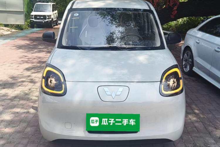 Used Wuling Hongguang MINIEV 2025 Four-Door Version Advanced Edition Front