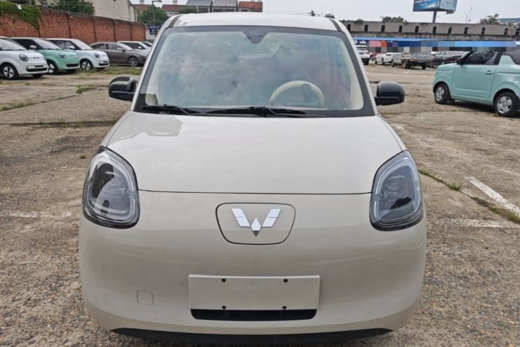 Used Wuling Hongguang MINIEV 2025 Four-Door Version Advanced Edition Front