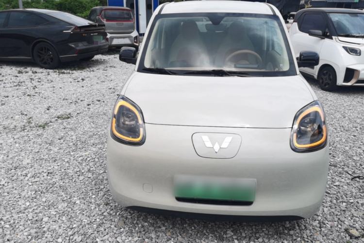 Used Wuling Hongguang MINIEV 2025 Four-Door Version Advanced Edition Front