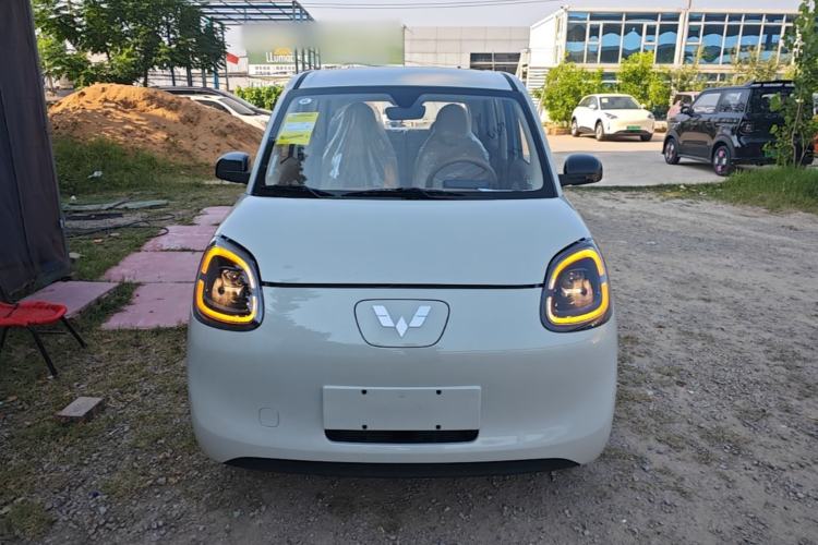 Used Wuling Hongguang MINIEV 2025 Four-Door Version Advanced Edition Front