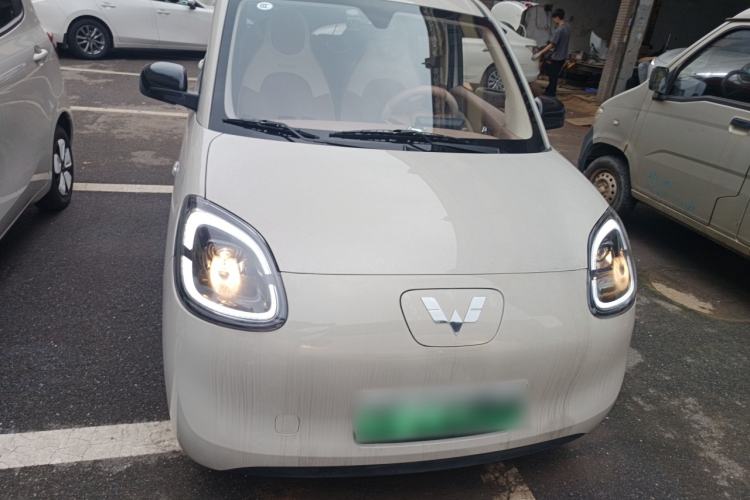 Used Wuling Hongguang MINIEV 2025 Four-Door Version Advanced Edition Front