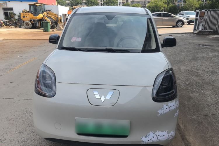 Used Wuling Hongguang MINIEV 2025 Four-Door Version Premium Edition Front