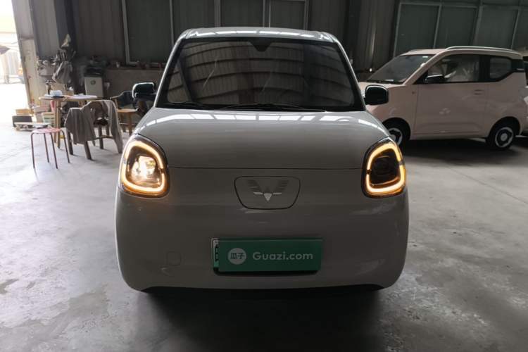 Used Wuling Hongguang MINIEV 2025 Four-Door Version Premium Edition Front