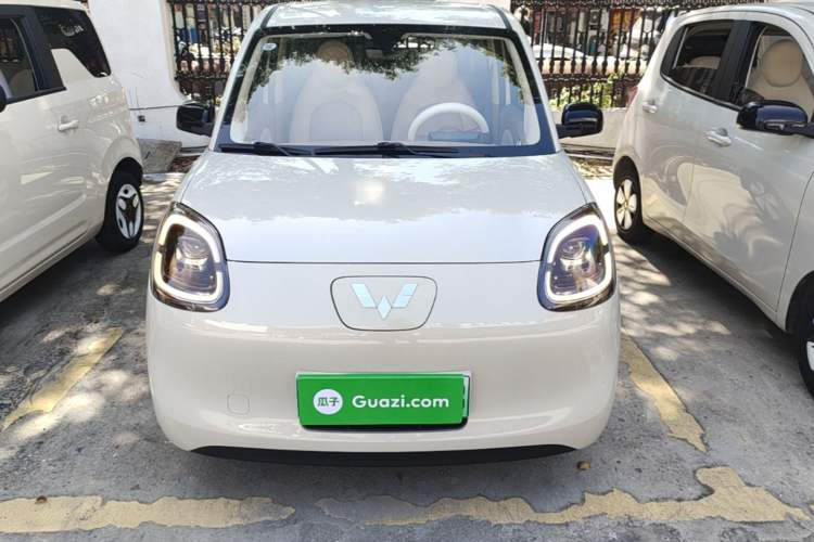 Used Wuling Hongguang MINIEV 2025 Four-Door Version Premium Edition Front