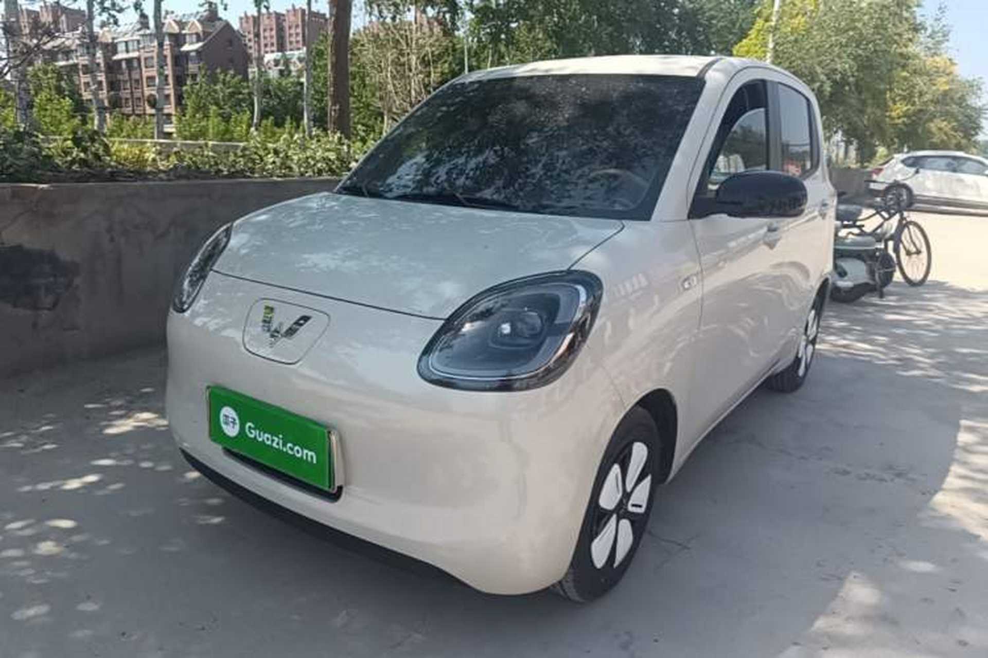 Used Wuling Hongguang MINIEV 2025 Four-Door Version Advanced Edition Front Left 45 Deg