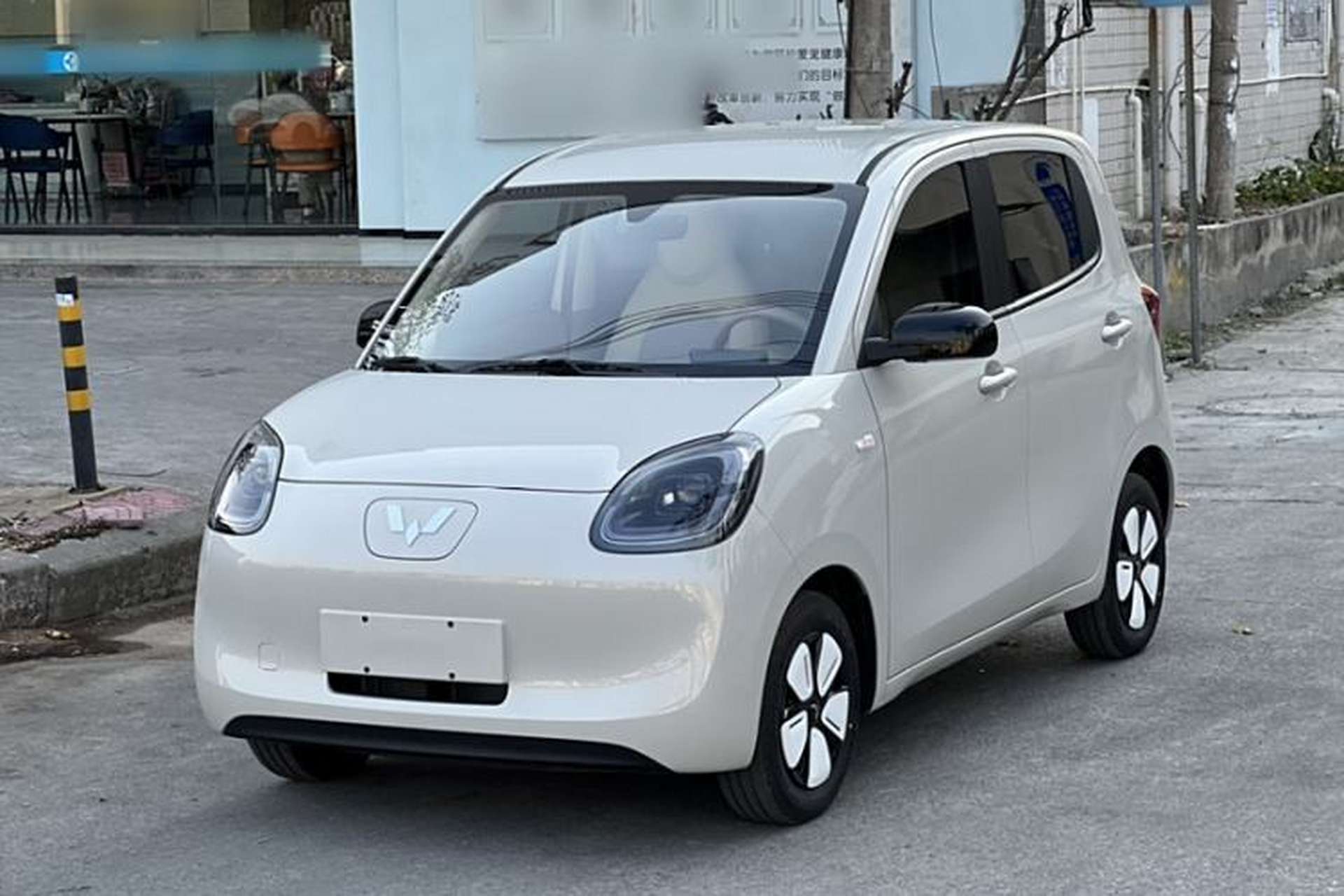 Used Wuling Hongguang MINIEV 2025 Four-Door Version Advanced Edition Front Left 45 Deg
