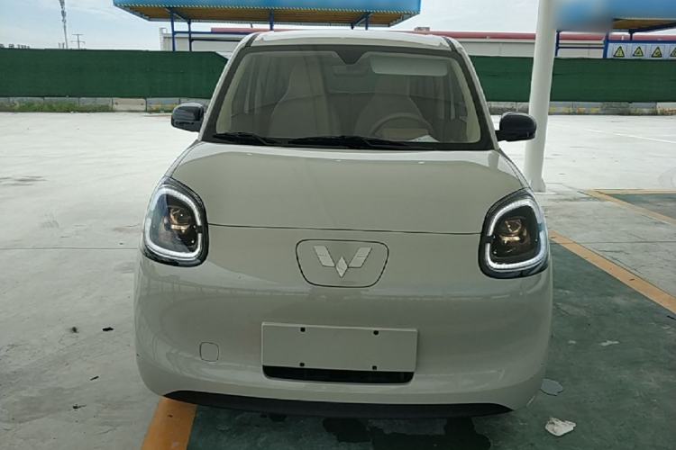 Used Wuling Hongguang MINIEV 2025 Four-Door Version Advanced Edition Front