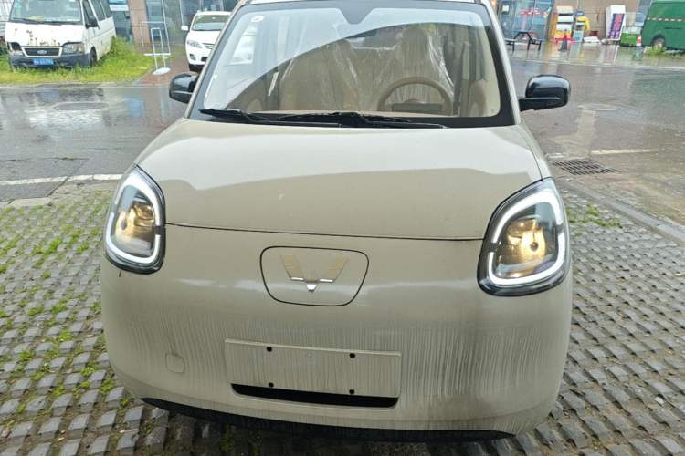 Used Wuling Hongguang MINIEV 2025 Four-Door Version Advanced Edition Front
