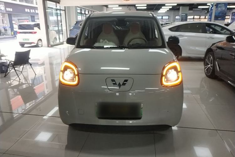 Used Wuling Hongguang MINIEV 2025 Four-Door Version Advanced Edition Front