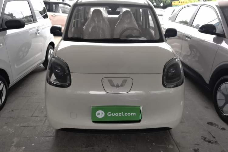 Used Wuling Hongguang MINIEV 2025 Four-Door Version Advanced Edition Front