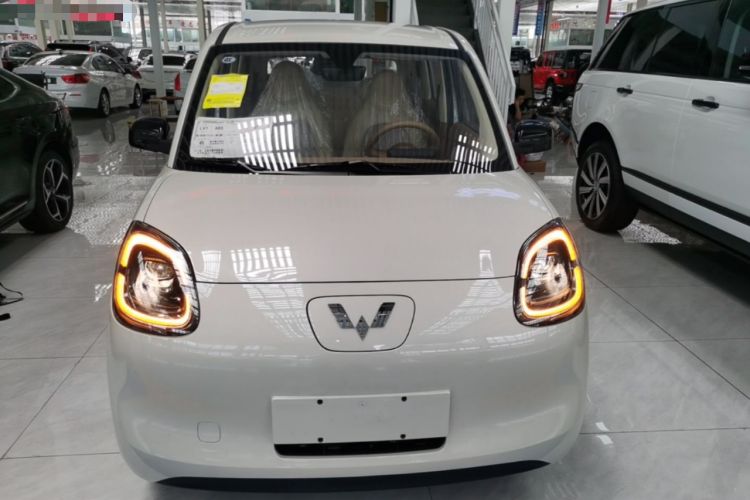 Used Wuling Hongguang MINIEV 2025 Four-Door Version Advanced Edition Front