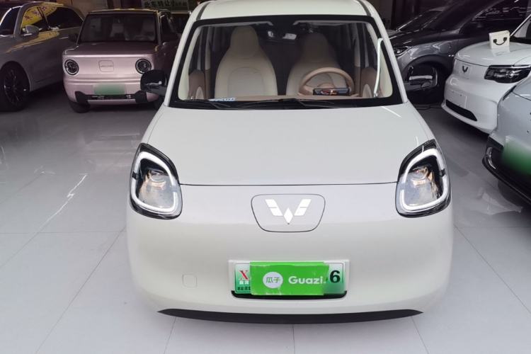 Used Wuling Hongguang MINIEV 2025 Four-Door Version Advanced Edition Front