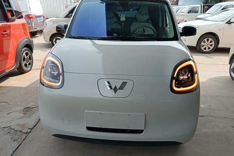 Used Wuling Hongguang MINIEV 2025 Four-Door Version Premium Edition Front