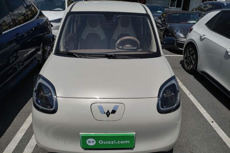 Used Wuling Hongguang MINIEV 2025 Four-Door Version Advanced Edition Front