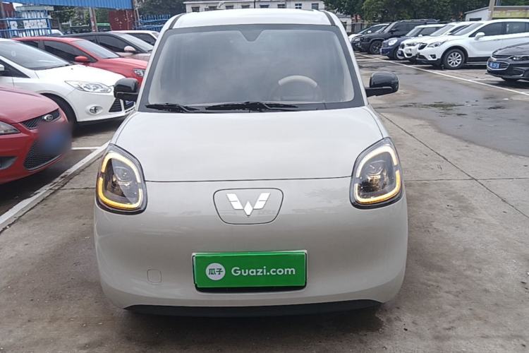 Used Wuling Hongguang MINIEV 2025 Four-Door Version Advanced Edition Front