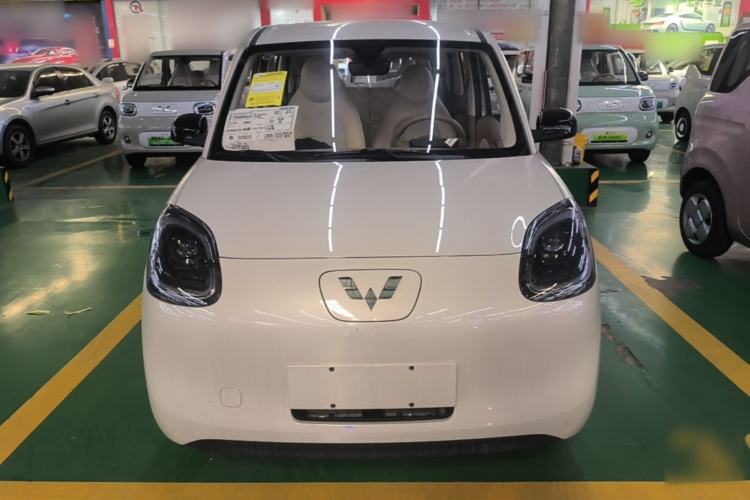 Used Wuling Hongguang MINIEV 2025 Four-Door Version Advanced Edition Front