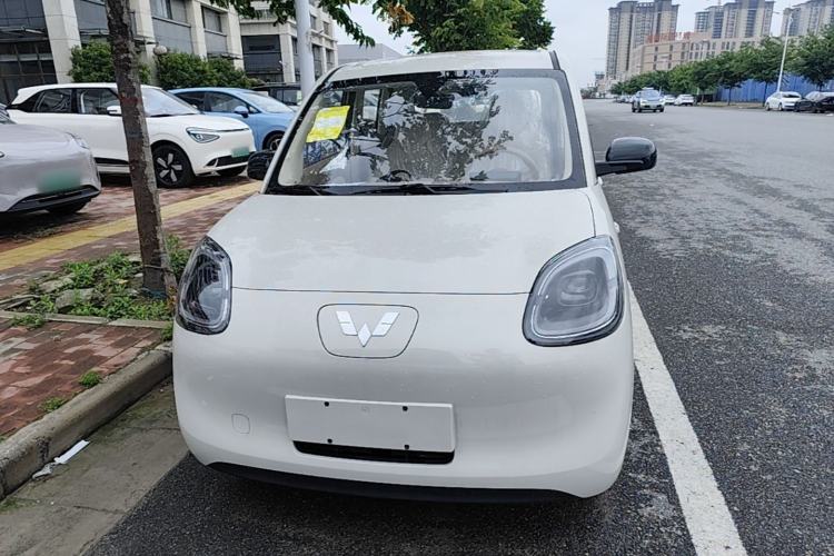 Used Wuling Hongguang MINIEV 2025 Four-Door Version Advanced Edition Front