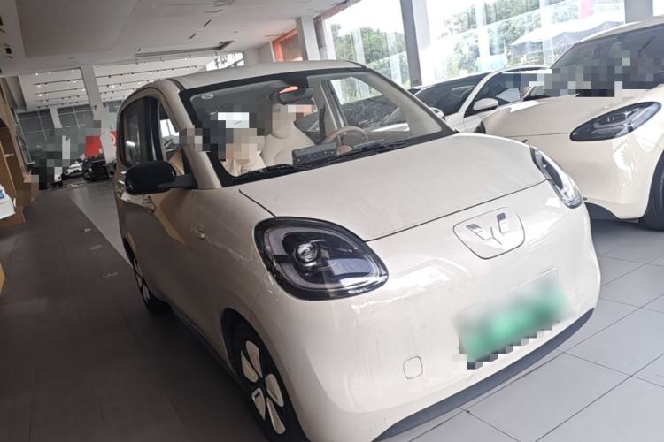 Used Wuling Hongguang MINIEV 2025 Four-Door Version Premium Edition Front Right 45 Deg