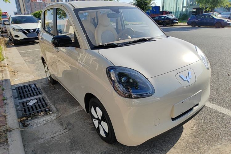 Used Wuling Hongguang MINIEV 2025 Four-Door Version Advanced Edition Front Right 45 Deg