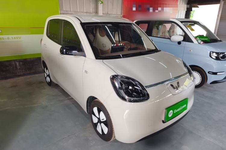 Used Wuling Hongguang MINIEV 2025 Four-Door Version Advanced Edition Front Right 45 Deg