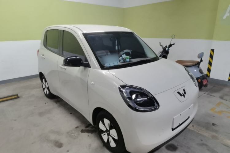 Used Wuling Hongguang MINIEV 2025 Four-Door Version Advanced Edition Front Right 45 Deg