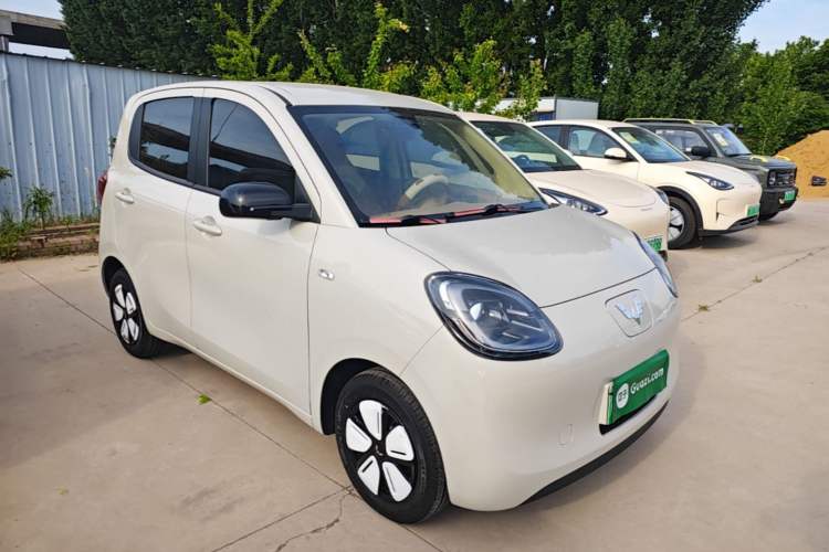 Used Wuling Hongguang MINIEV 2025 Four-Door Version Advanced Edition Front Right 45 Deg