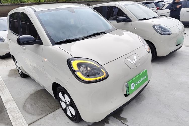 Used Wuling Hongguang MINIEV 2025 Four-Door Version Advanced Edition Front Right 45 Deg