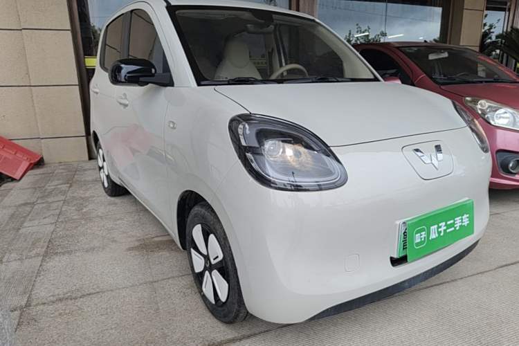 Used Wuling Hongguang MINIEV 2025 Four-Door Version Advanced Edition Front Right 45 Deg