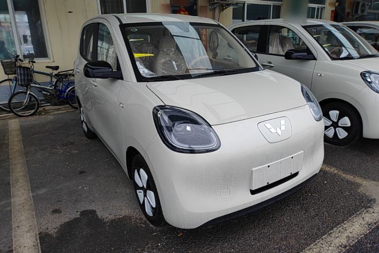 Used Wuling Hongguang MINIEV 2025 Four-Door Version Advanced Edition Front Right 45 Deg