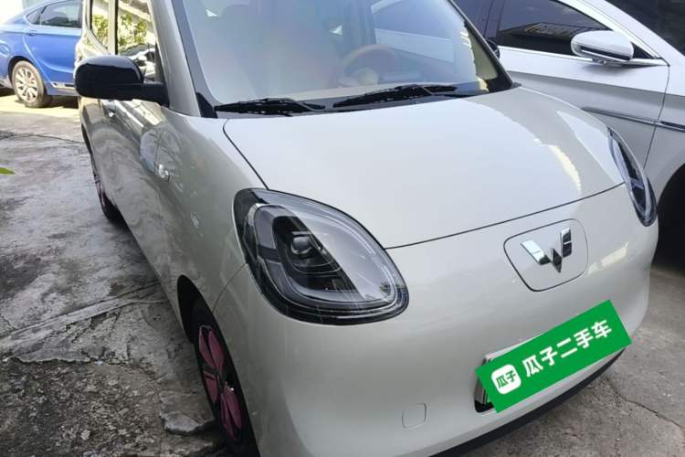Used Wuling Hongguang MINIEV 2025 Four-Door Version Advanced Edition Front Right 45 Deg