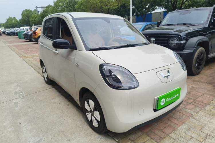 Used Wuling Hongguang MINIEV 2025 Four-Door Version Advanced Edition Front Right 45 Deg