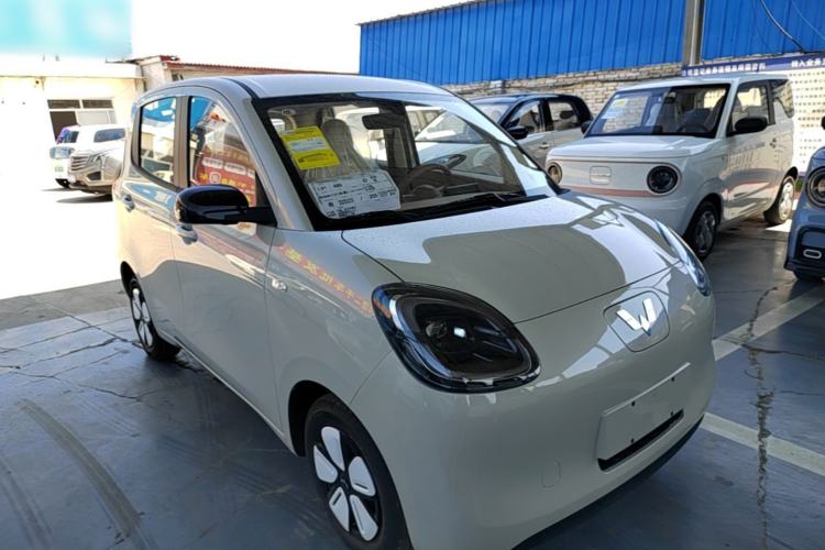 Used Wuling Hongguang MINIEV 2025 Four-Door Version Advanced Edition Front Right 45 Deg
