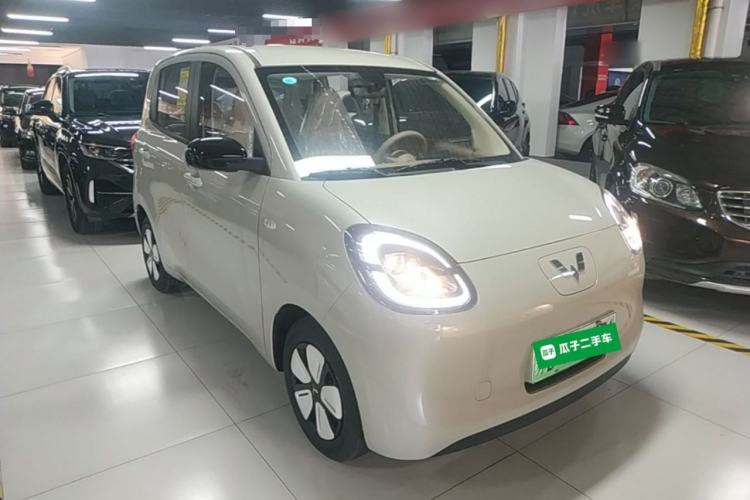 Used Wuling Hongguang MINIEV 2025 Four-Door Version Advanced Edition Front Right 45 Deg