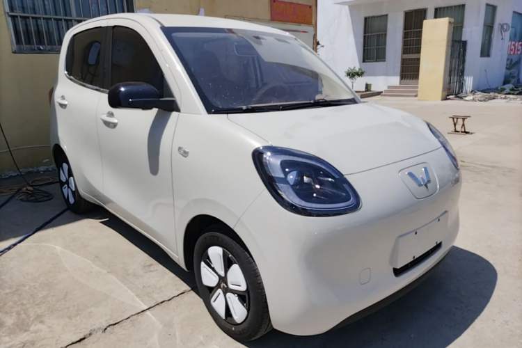 Used Wuling Hongguang MINIEV 2025 Four-Door Version Advanced Edition Front Right 45 Deg
