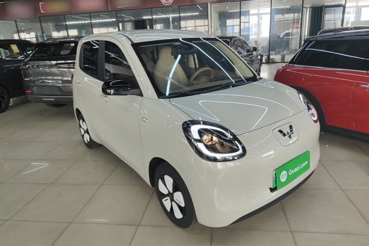 Used Wuling Hongguang MINIEV 2025 Four-Door Version Advanced Edition Front Right 45 Deg