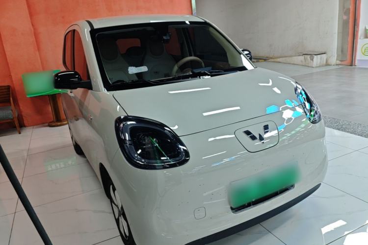 Used Wuling Hongguang MINIEV 2025 Four-Door Version 301km Zhenxiang+ Model Front Right 45 Deg
